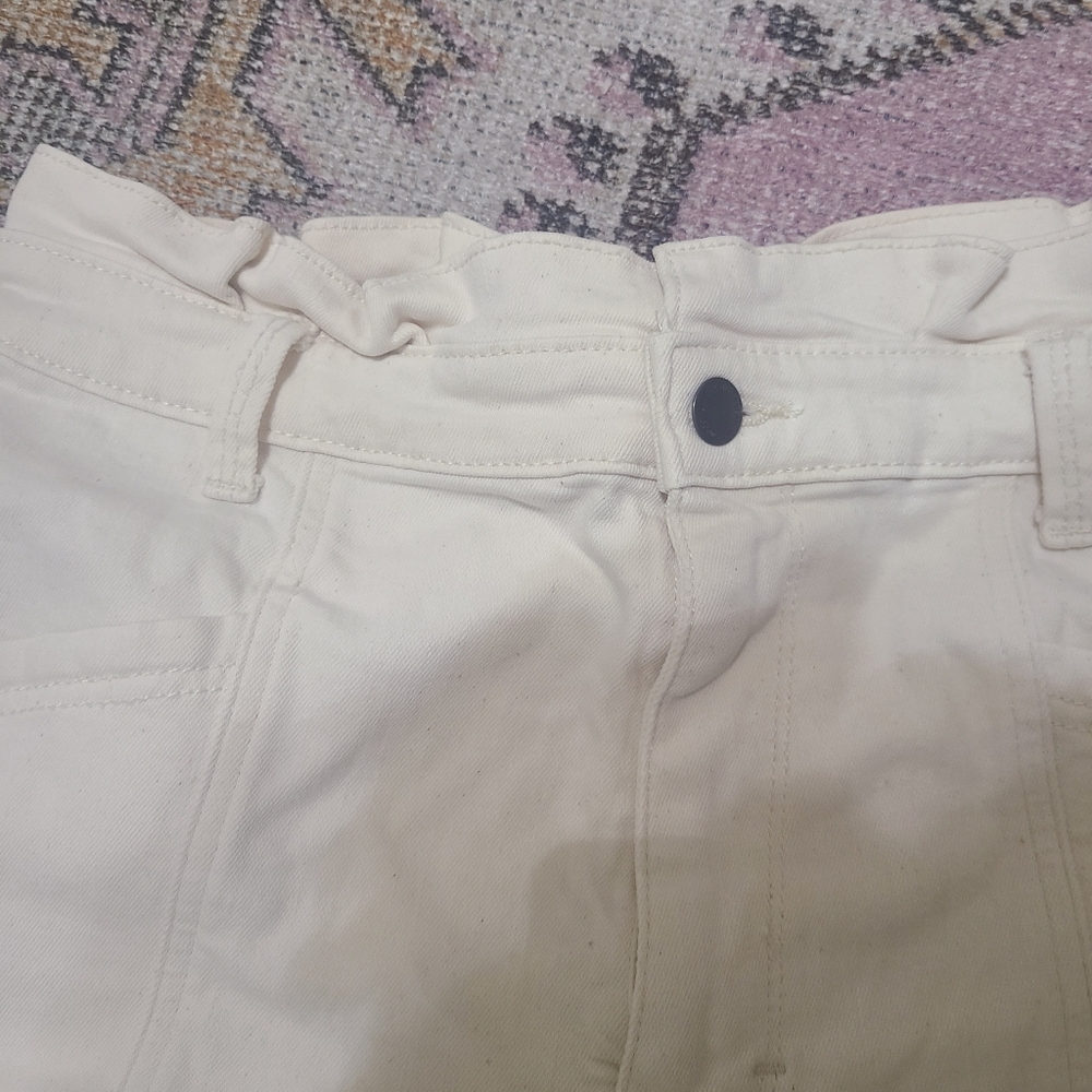 Universal Thread High Rise paperbag Shorts - Picture 2 of 5